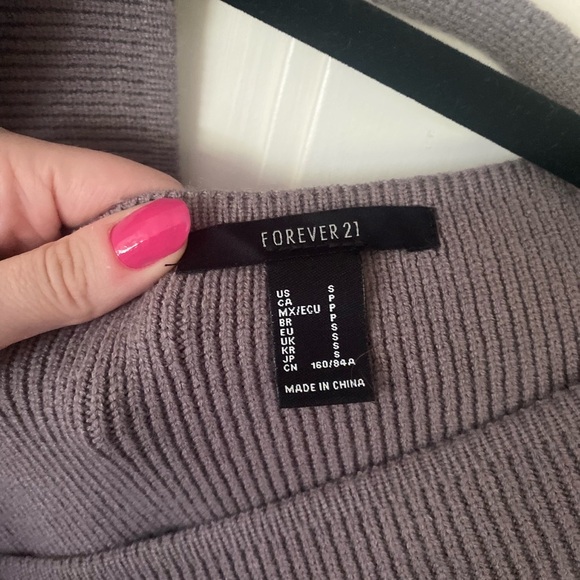 Forever 21 Greyish Sweater Dress - Picture 2 of 3